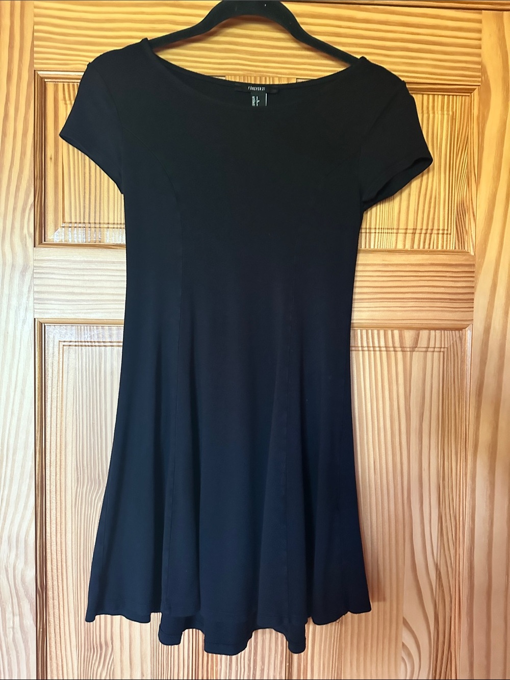 Forever 21 Black Short Sleeve for and flare Dress size S